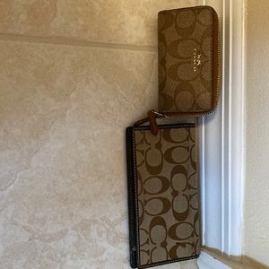 Coach classic brown credit card and check book